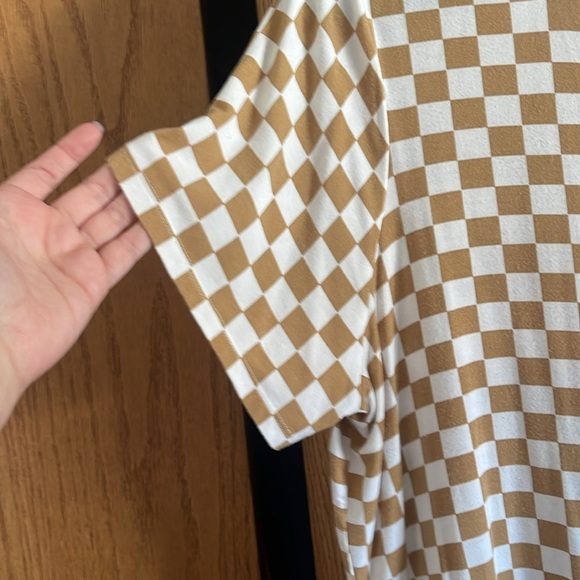 Top - Picture 2 of 4